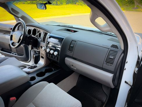Used 2007 Toyota Tundra SR5 AWD/4WD image 28