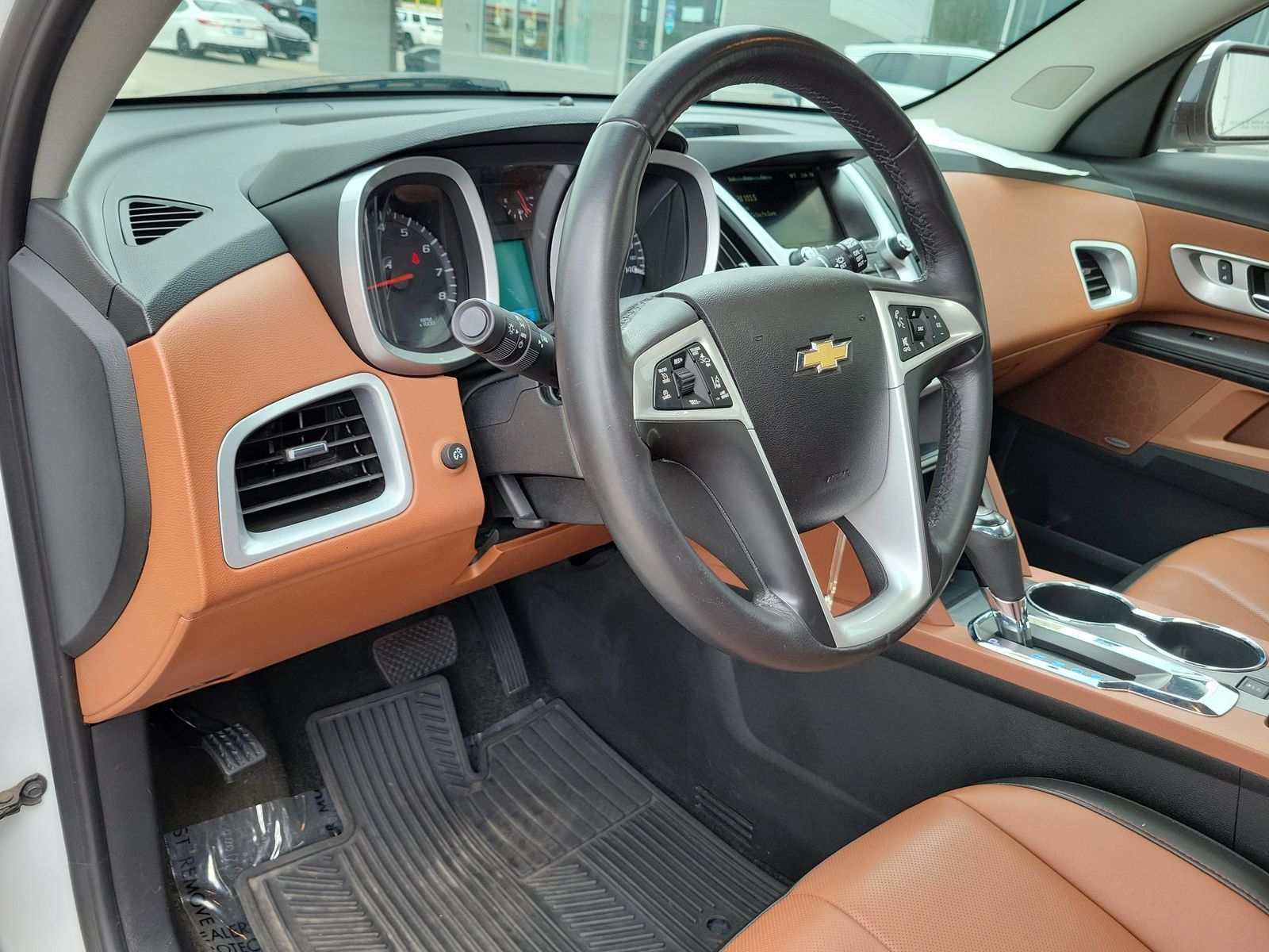 Used 2017 Chevrolet Equinox Premier w/ Enhanced Convenience Package AWD/4WD image 19
