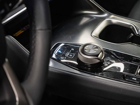 Used 2025 Lexus RZ 300e image 23