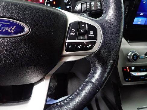 Used 2020 Ford Explorer XLT w/ Comfort Package image 20