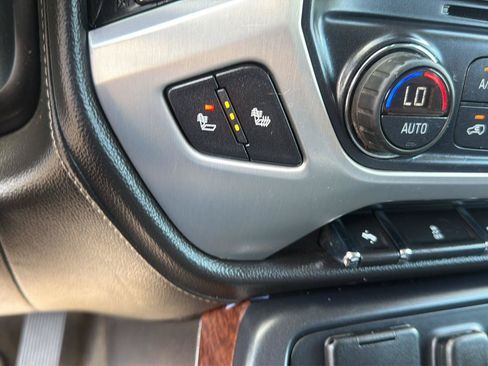 Used 2014 GMC Sierra 1500 SLT w/ SLT Preferred Package AWD/4WD image 27