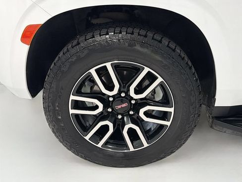 Certified 2023 GMC Yukon AT4 AWD/4WD image 30