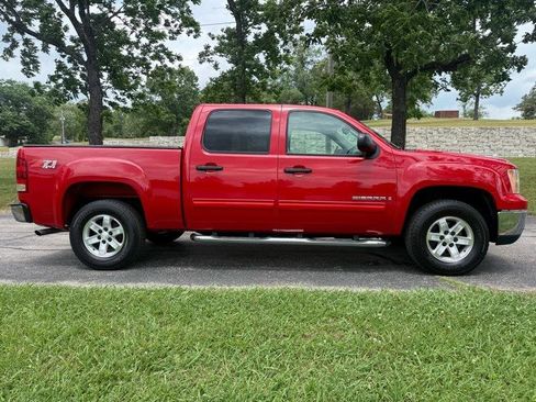 Used 2009 GMC Sierra 1500 SLE w/ Power Pack Plus AWD/4WD image 8