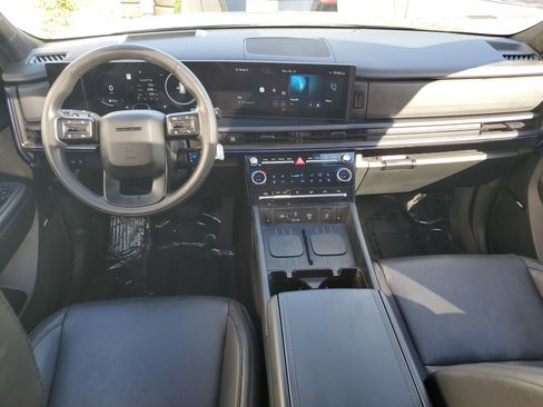 Used 2024 Hyundai Santa Fe Calligraphy image 15