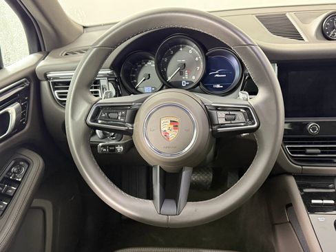 New 2025 Porsche Macan image 19