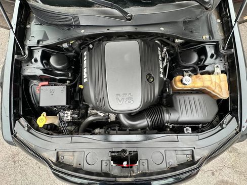 Used 2014 Chrysler 300 C RWD image 58