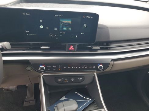 New 2026 Kia Carnival FWD image 14