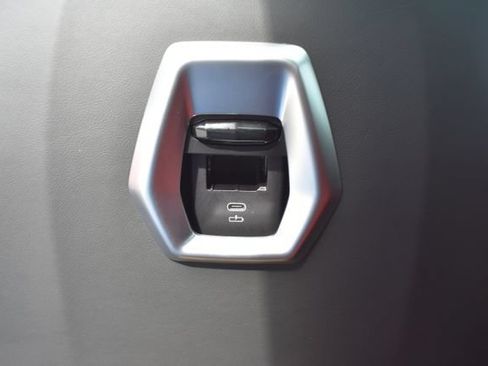 Used 2024 BMW X5 M Competition AWD/4WD image 44