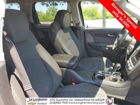 Used 2013 GMC Acadia SLE FWD image 27