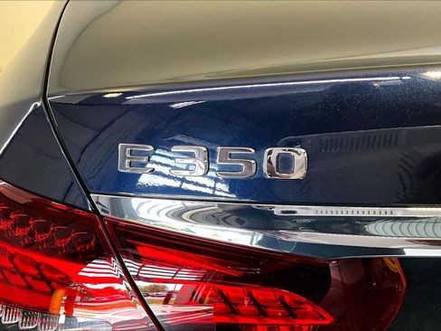 Used 2023 Mercedes-Benz E 350 4MATIC Sedan image 33
