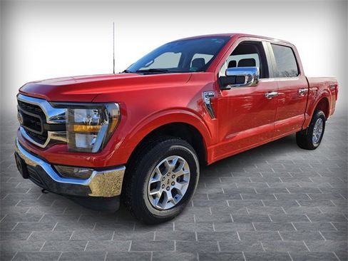 Used 2023 Ford F150 XLT image 3