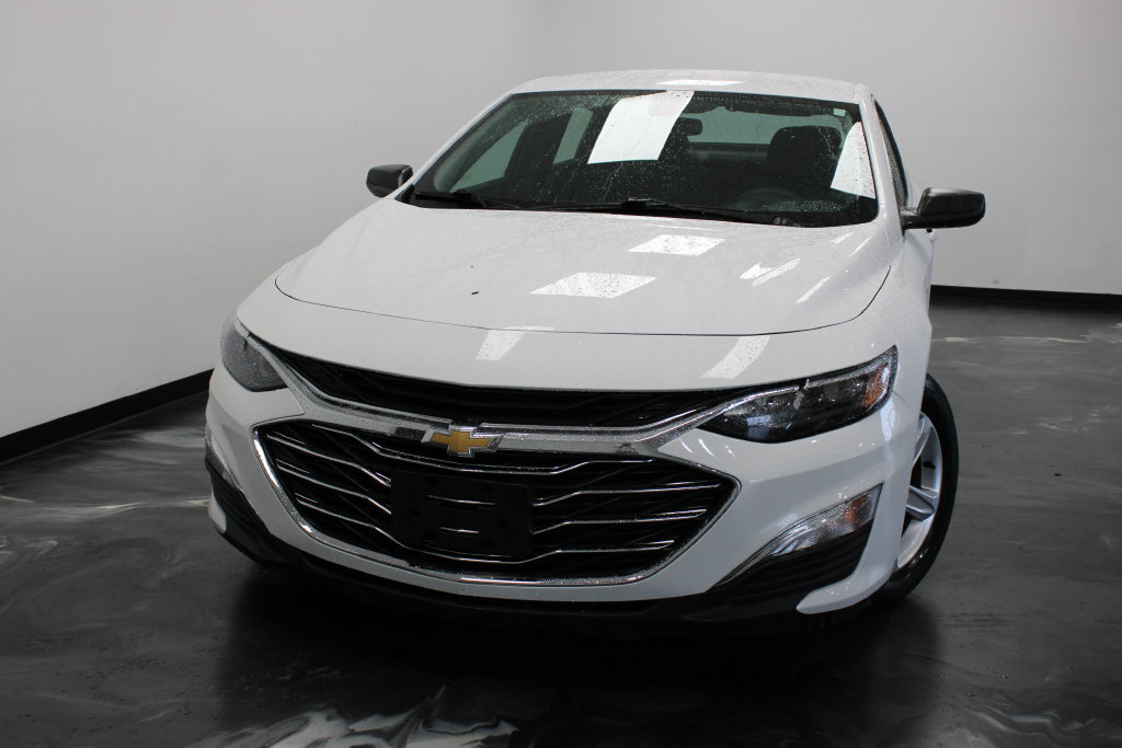 Used 2022 Chevrolet Malibu LS FWD image 4