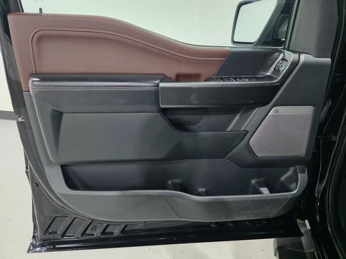 Used 2021 Ford F150 Lariat w/ Equipment Group 502A High image 18