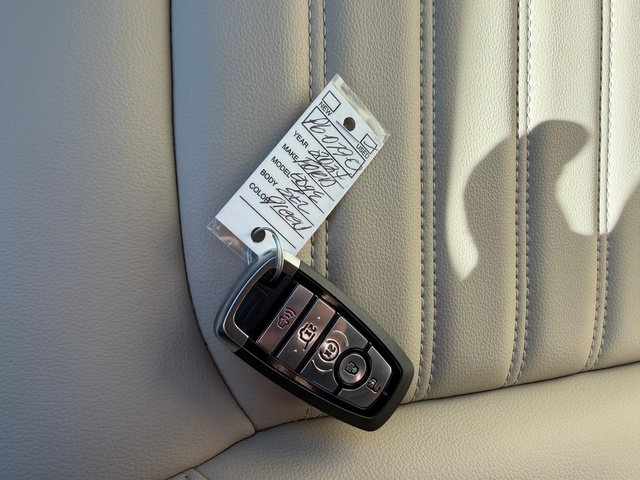 Used 2024 Ford Edge SEL w/ Convenience Package AWD/4WD image 30