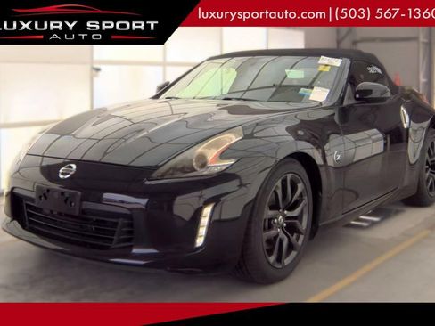 Used 2019 Nissan 370Z Touring RWD image 1