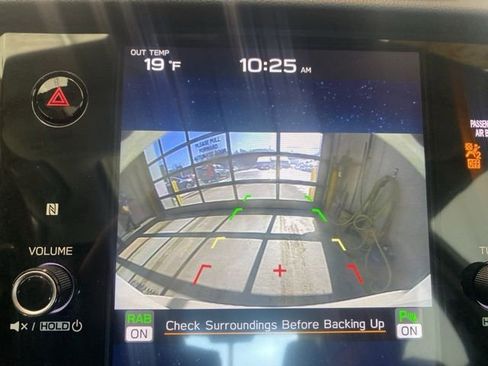 Certified 2024 Subaru Legacy Limited image 17