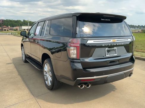 Used 2021 Chevrolet Suburban High Country image 7