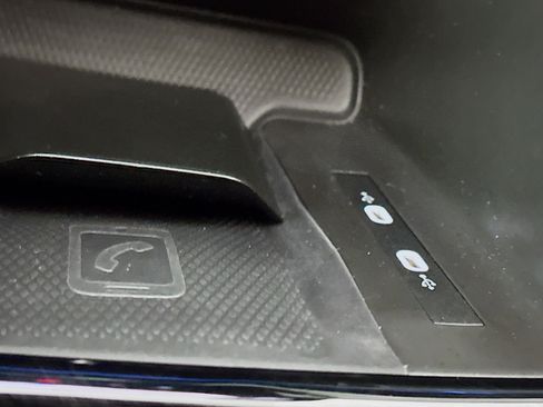 Used 2023 Volkswagen ID.4 Pro S Plus image 25