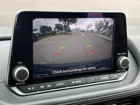 Certified 2023 Nissan Rogue SV image 22