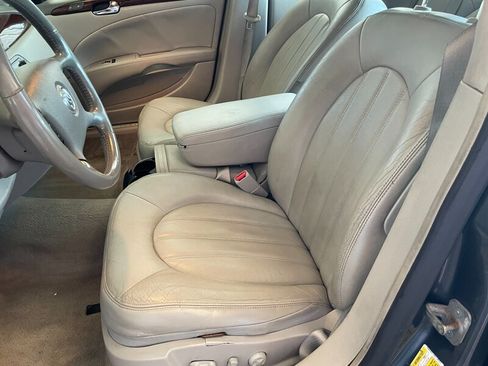 Used 2009 Buick Lucerne CXL w/ Driver Confidence Package FWD image 15