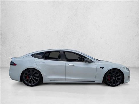 Used 2019 Tesla Model S Performance image 4