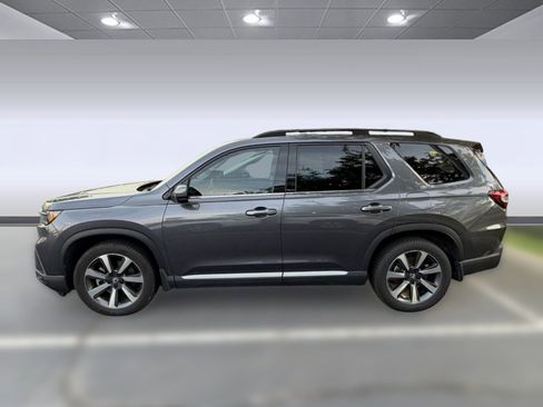 Used 2023 Honda Pilot Elite image 2