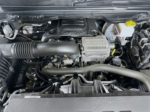 Used 2024 RAM 1500 Laramie image 32