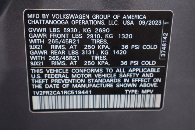 Certified 2024 Volkswagen Atlas SEL Premium R-Line AWD/4WD image 30