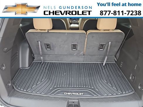 Used 2023 Chevrolet Traverse Premier image 13