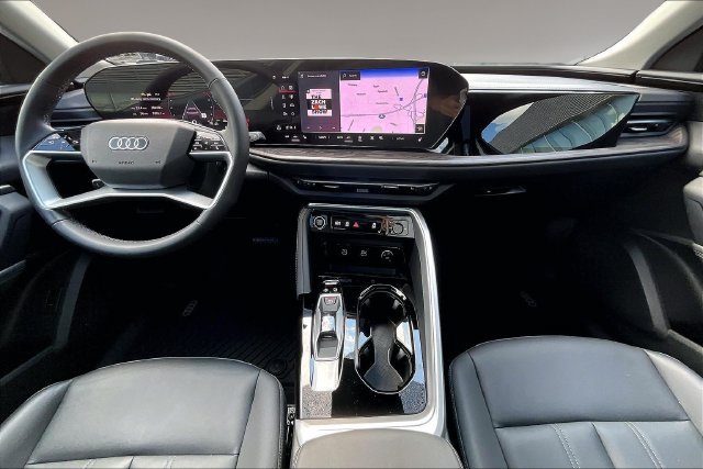 Used 2025 Audi Q5 Premium w/ Convenience Package AWD/4WD image 7