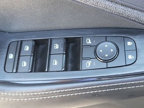 Certified 2023 Nissan Rogue SV AWD/4WD image 8