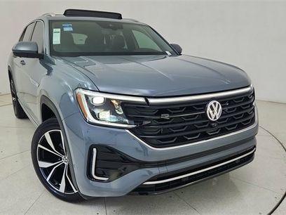 Used 2025 Volkswagen Atlas Cross Sport SEL Premium R-Line