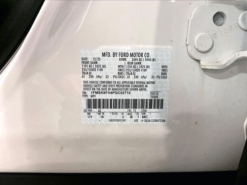 Used 2023 Ford Explorer Limited w/ Limited Technology Package image 37