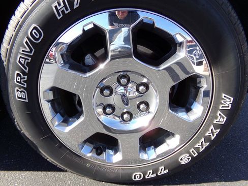 Used 2011 Ford F150 Lariat w/ Lariat Chrome Pkg image 27