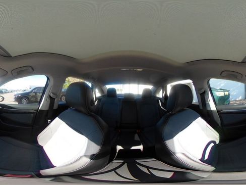 Used 2025 Volkswagen Jetta SE image 42