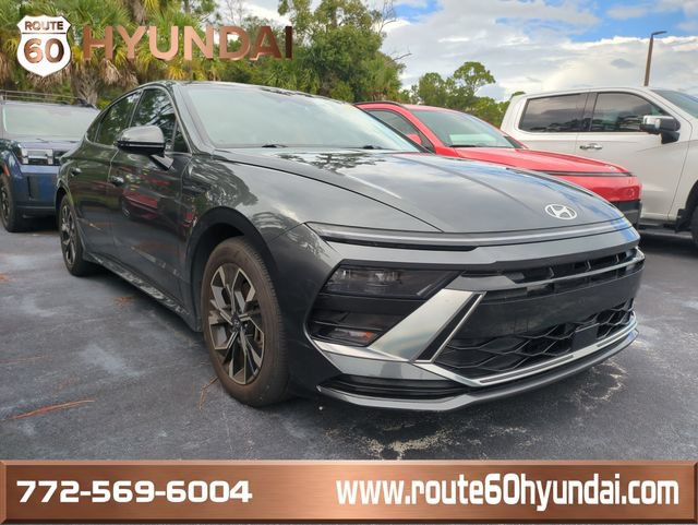 Certified 2025 Hyundai Sonata SEL FWD image 1