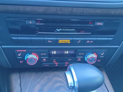 Used 2013 Audi S7 Prestige w/ Innovation Pkg image 19