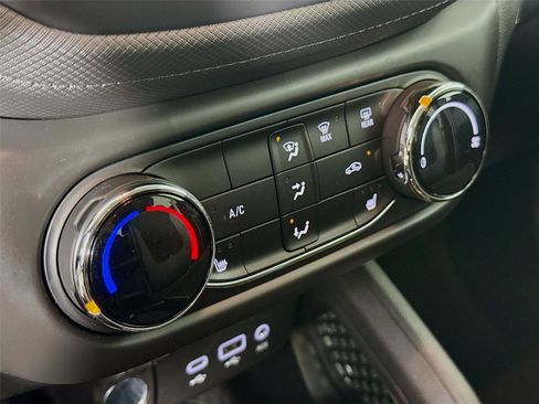 Used 2023 Chevrolet TrailBlazer LT image 16