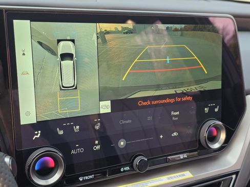 Certified 2026 Lexus TX 500h AWD w/ Technology Package image 23