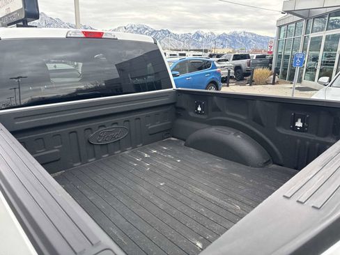 Used 2018 Ford F150 XLT w/ Trailer Tow Package image 16