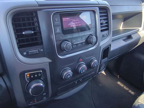 Used 2018 RAM 1500 ST w/ SXT Appearance Group AWD/4WD image 27