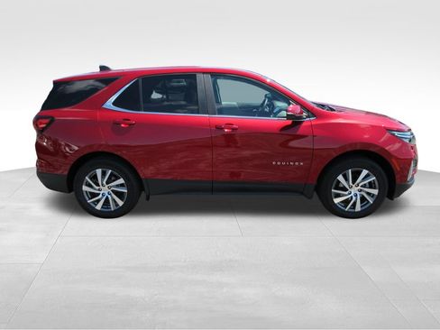Certified 2024 Chevrolet Equinox LT AWD/4WD image 7