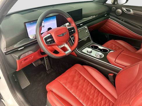 Used 2025 Genesis GV80 3.5T e-SC AWD/4WD image 9
