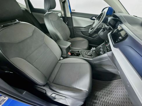 Used 2022 Volkswagen Taos SE FWD image 31