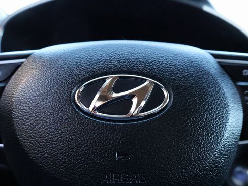 Certified 2023 Hyundai Santa Fe SEL image 28