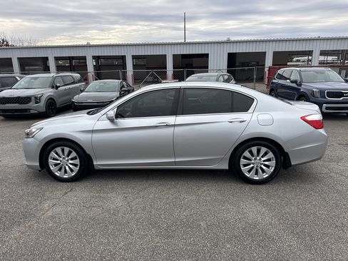 Used 2013 Honda Accord EX image 4