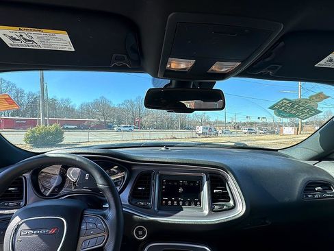 Used 2020 Dodge Challenger SXT w/ Blacktop Package image 38