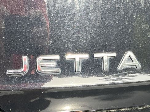 Used 2024 Volkswagen Jetta SE FWD image 30