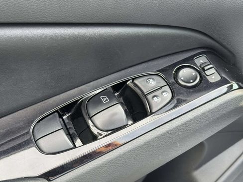 Used 2024 Nissan Altima 2.5 SR FWD image 19