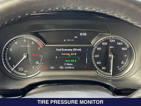 Used 2025 Cadillac XT6 Luxury FWD image 31